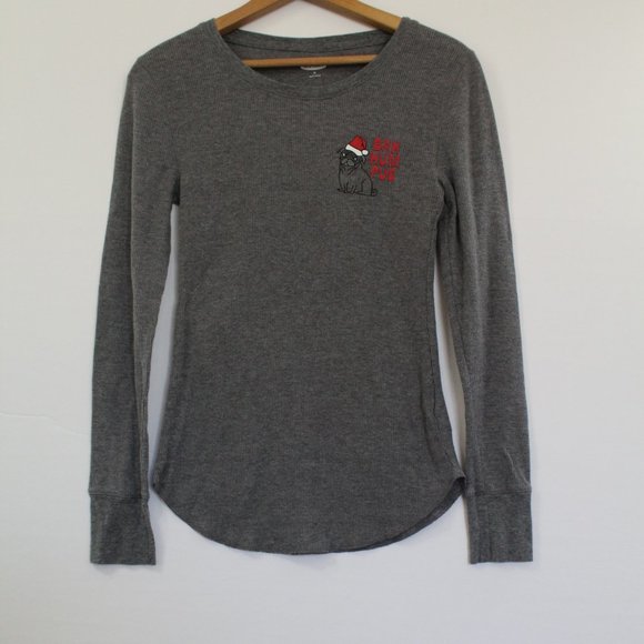 Old Navy Gray Thermal Pug Christmas Shirt, Size Medium - Picture 2 of 9